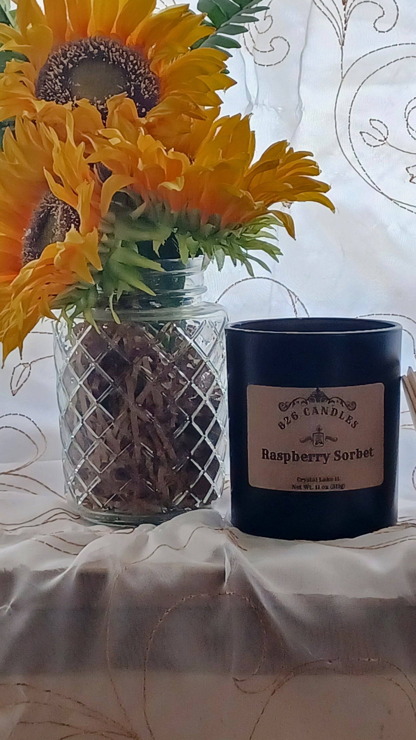 Raspberry Sorbet scented 11 oz candle, gift for her, gift for mom, best friend gift.